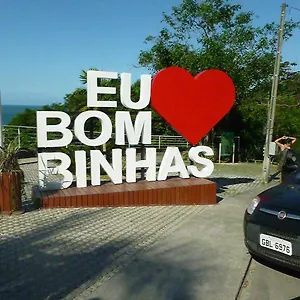 https://apartamentos-bombinhas-88215000.santa-catarina-brasil.com